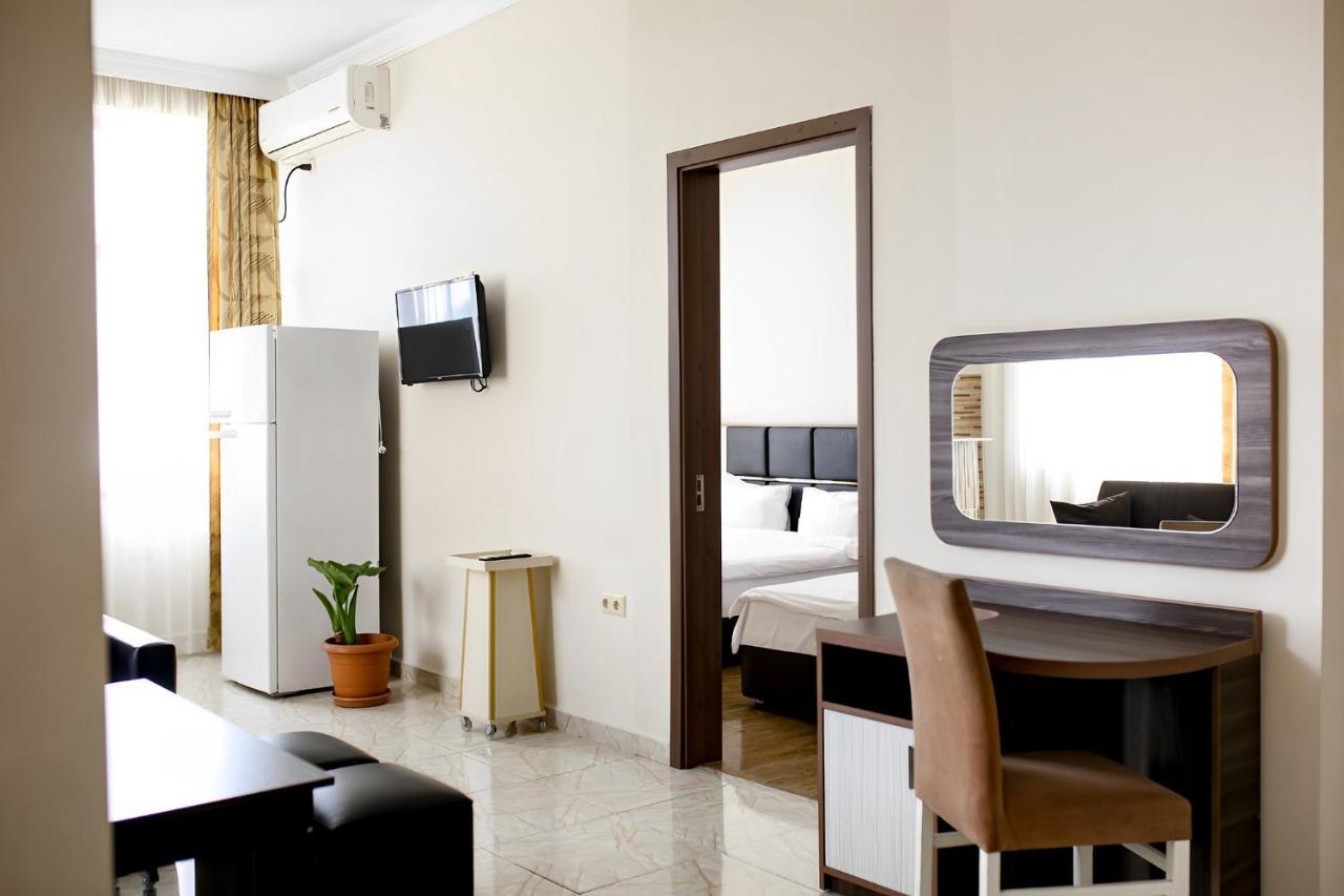 Apartments 37B Batoumi Extérieur photo